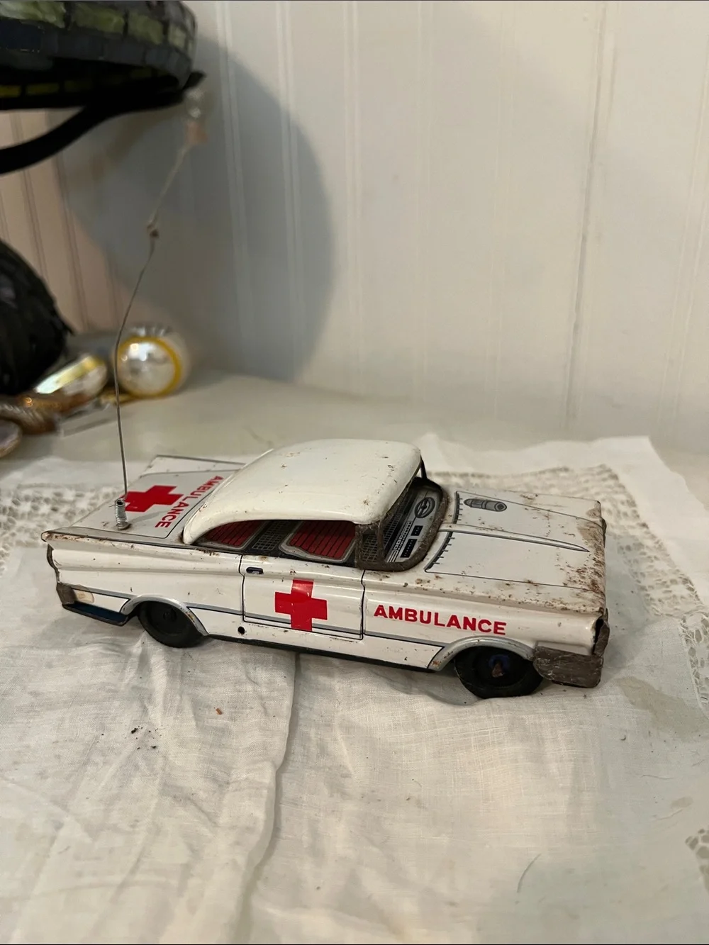 Vintage Ichiko Japan Tinplate Friction Cadillac Fleetwood Ambulance 1950s Toy